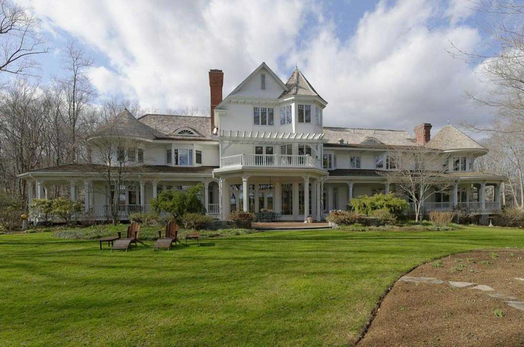Homes of the Rich & Famous in Connecticut